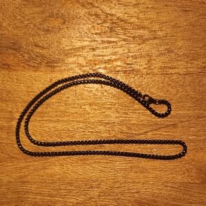 Black 18in Box Chain Classic